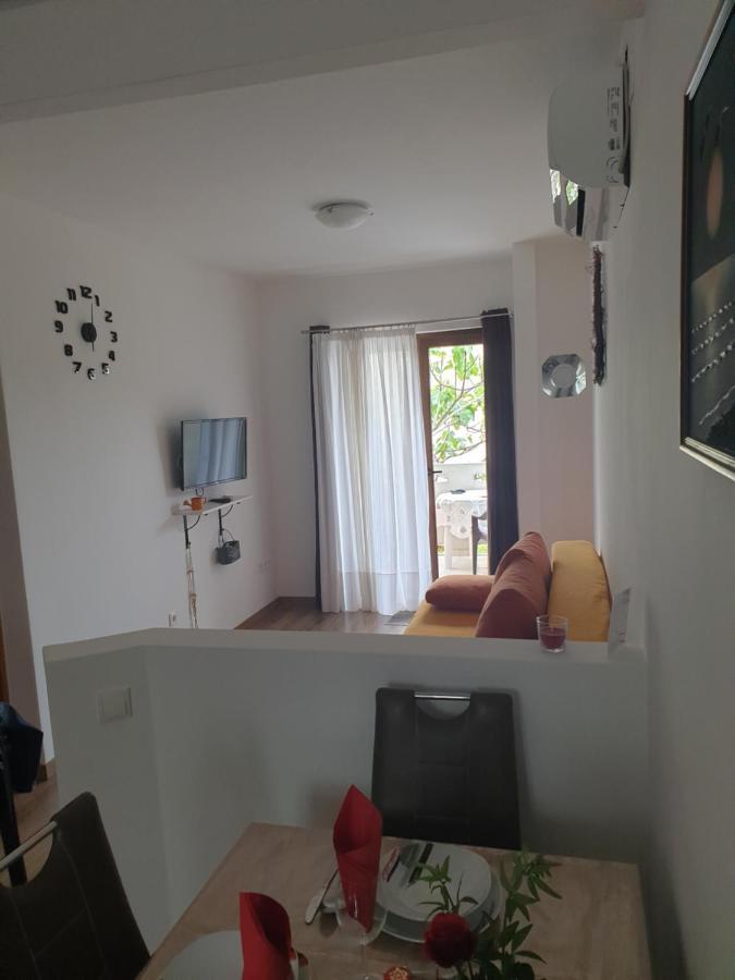 Apartment Luna Malinska Eksteriør bilde