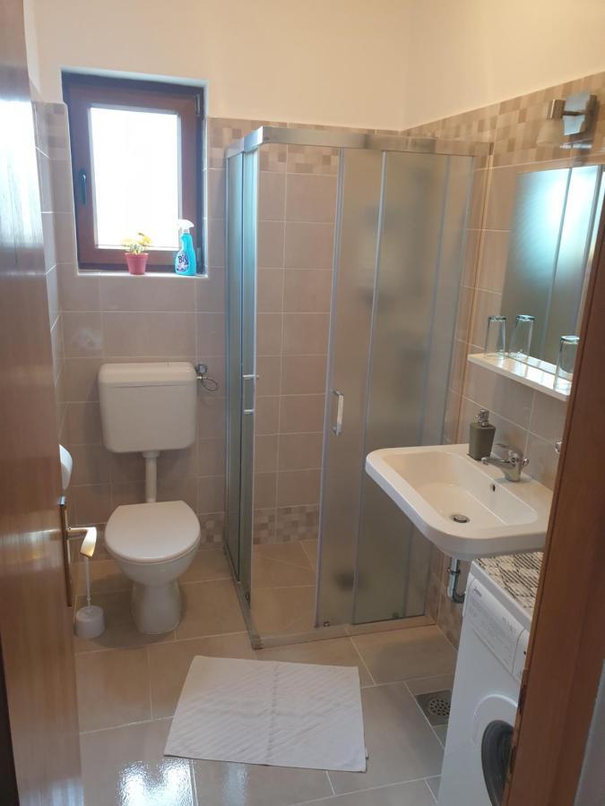 Apartment Luna Malinska Eksteriør bilde