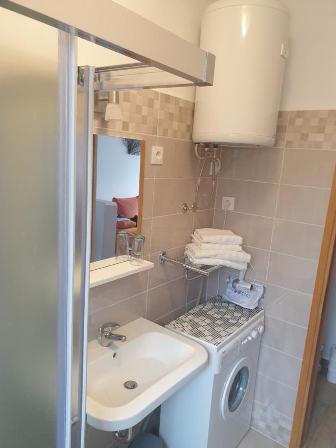 Apartment Luna Malinska Eksteriør bilde
