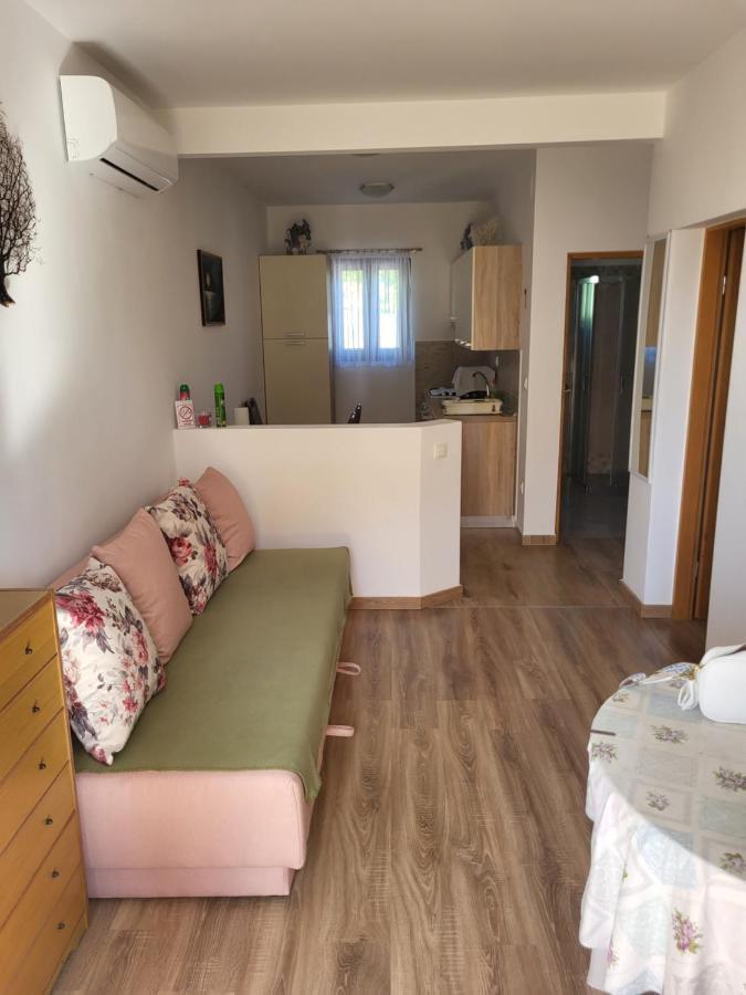 Apartment Luna Malinska Eksteriør bilde